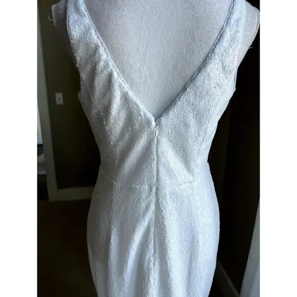 New! David's Bridal DB Studio white sequin fitted sheath wedding gown size 6 - Picture 8 of 8